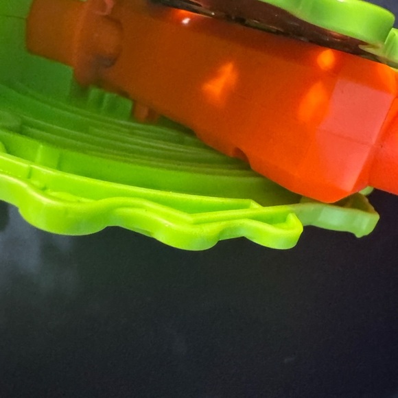 Nerf Zombie strike Alternator Blaster Tested Other Nerf Blasters Listed - Picture 13 of 13